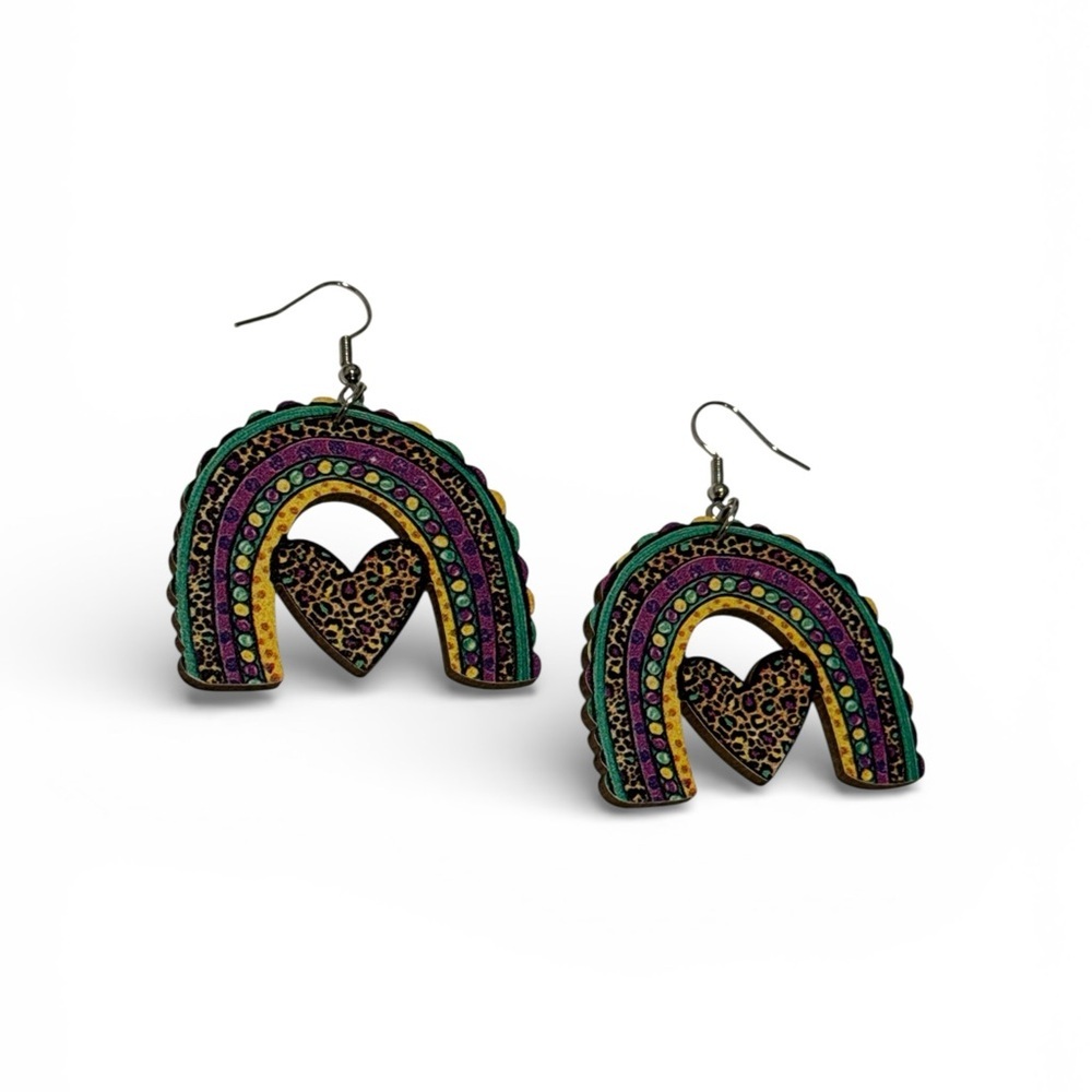 Unbranded Mardi Gras Heart wooden Rainbow Earrings New